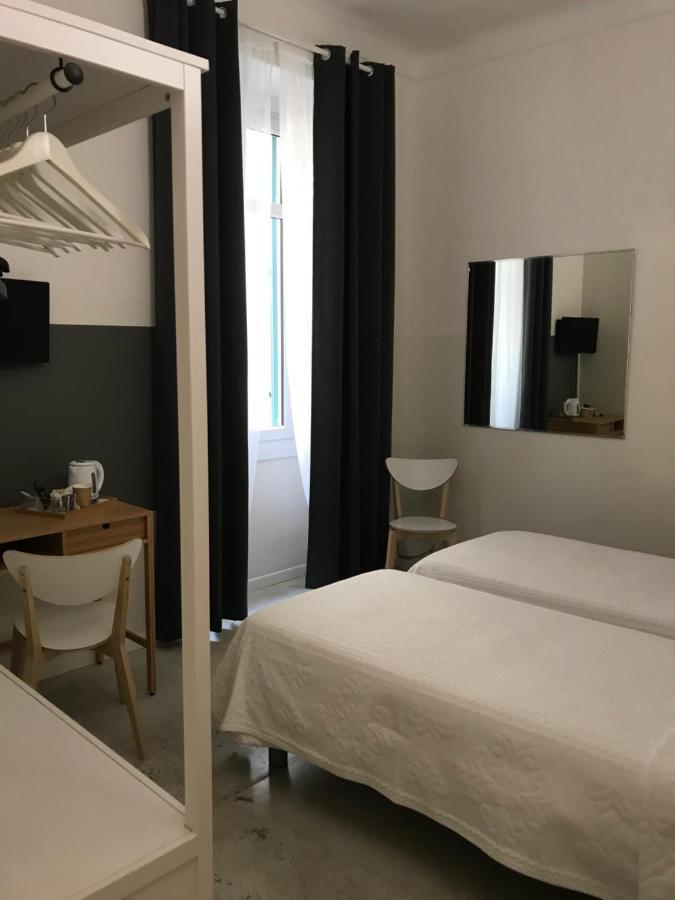 Azur Hotel Beausoleil Exteriör bild
