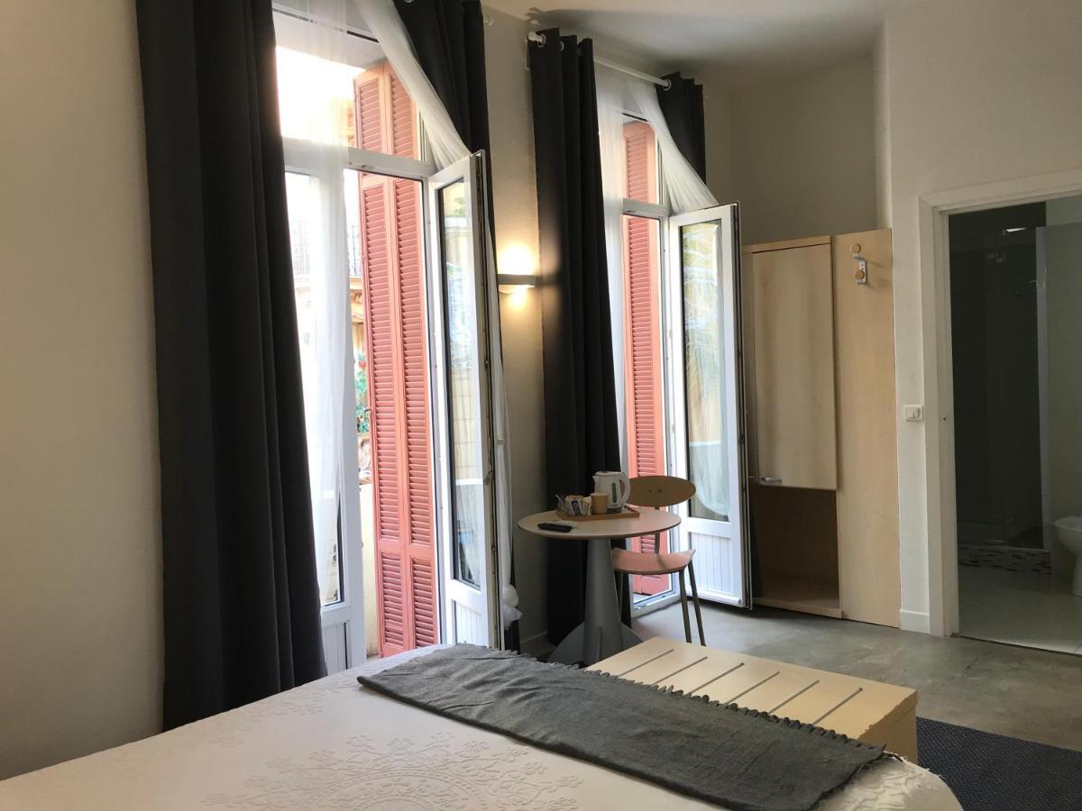 Azur Hotel Beausoleil Exteriör bild